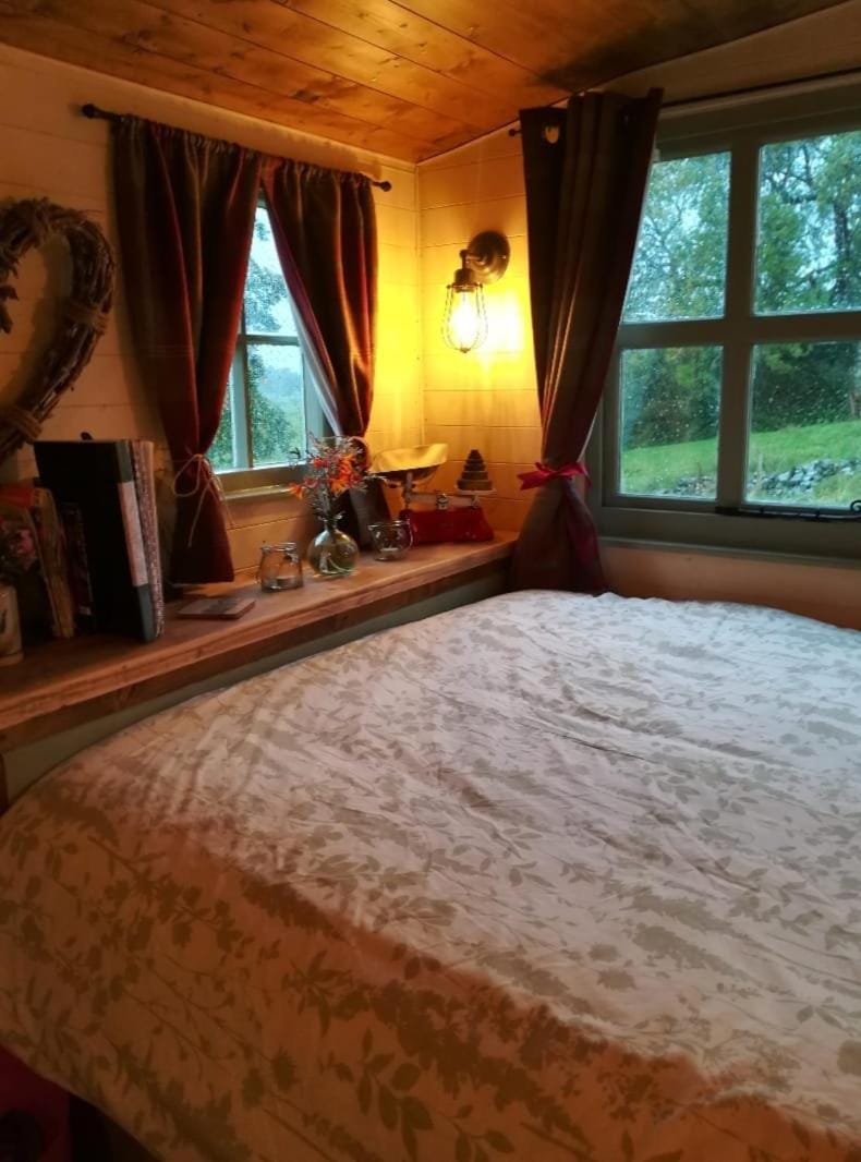 Shepherds Watch Nature lodge in Staffordshire Moorlands District