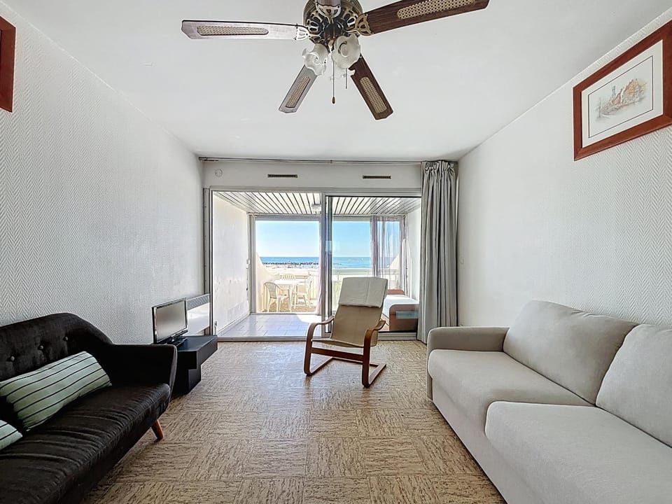 Studio pour 4 avec terrasse et accès direct plage - Carnon, proche Montpellier - Wifi inclus - FR-1-715-51 Apartment in Mauguio