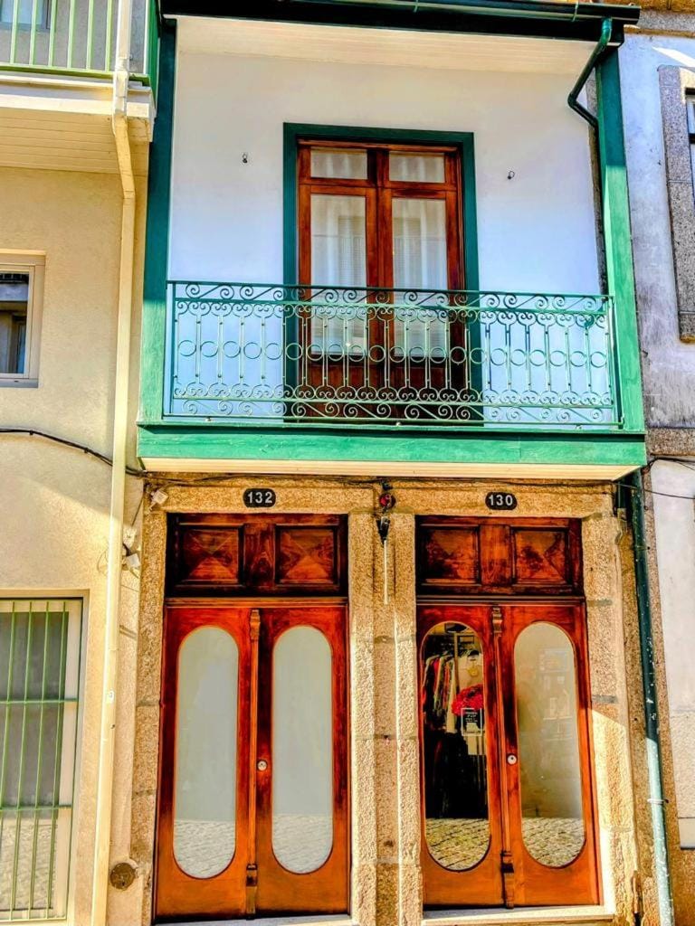 Property building, Balcony/Terrace