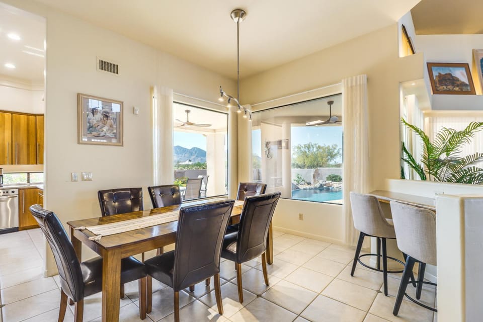 Mtn-View Oasis w/ Pool, Spa & Gym in Oro Valley! House in Tortolita