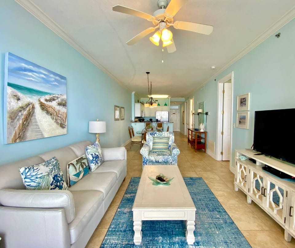 Island Royale P403 by ALBVR - Beautiful Beachfront Penthouse Level Condo! House in West Beach