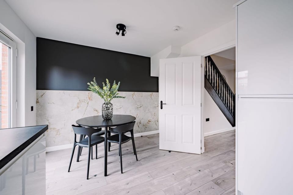 ComfySleep ApartHOUSE House in Glasgow