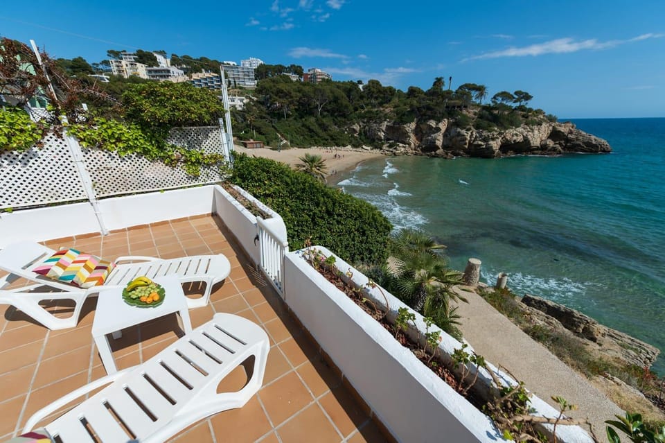 Casas Blancas Salou House in Salou