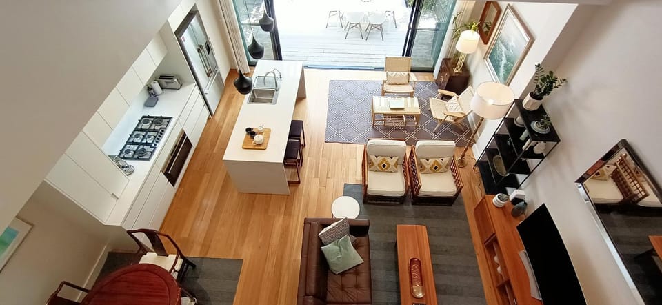 TV and multimedia, Kitchen or kitchenette, Living room, Seating area, Evening entertainment