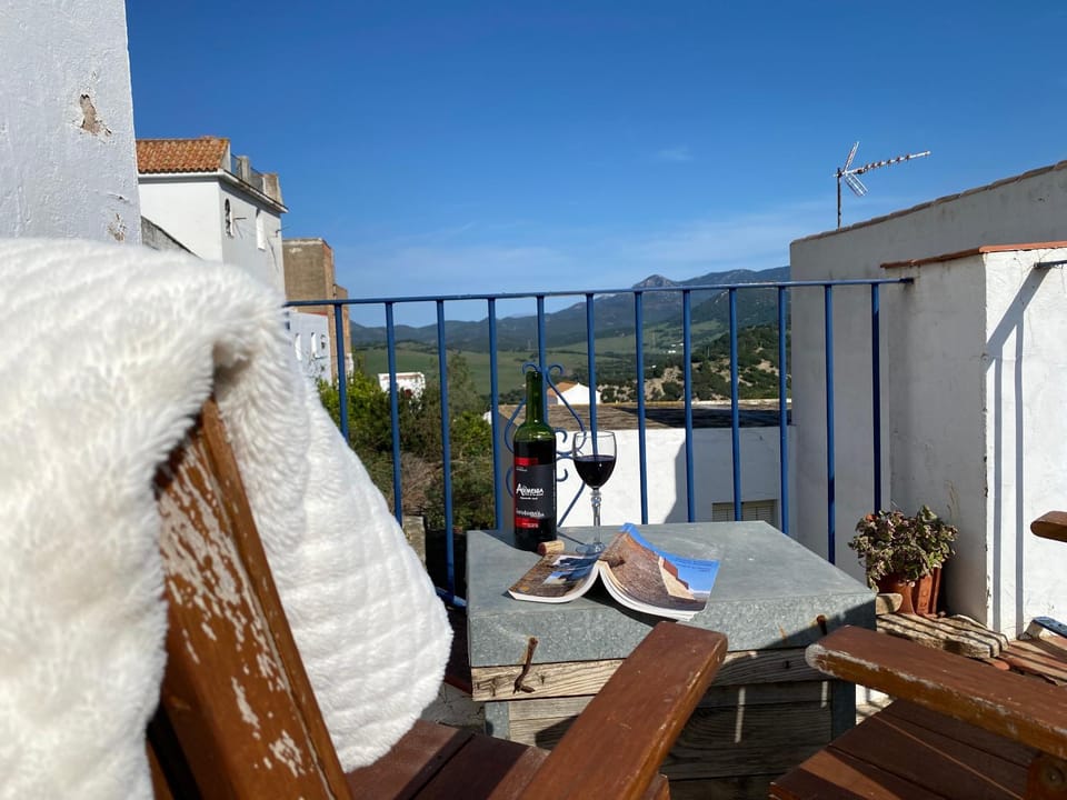 Alojamiento Armenia Patio Apartment in La Janda