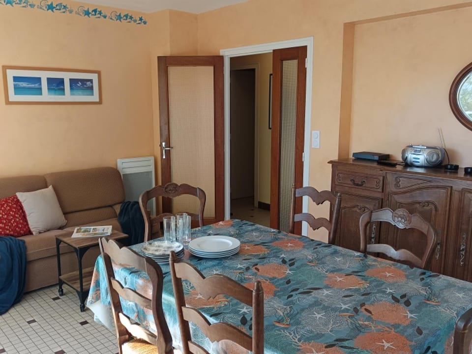 Appartement lumineux à 100m de la plage, balcon et animaux admis - FR-1-540-204 Apartment in Notre-Dame-de-Monts