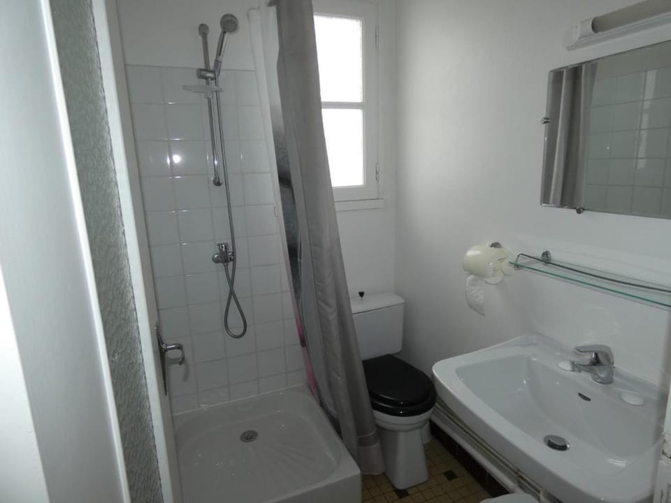 Maison spacieuse à Notre-Dame-de-Monts pour 6 avec parking privé - FR-1-540-223 House in Notre-Dame-de-Monts