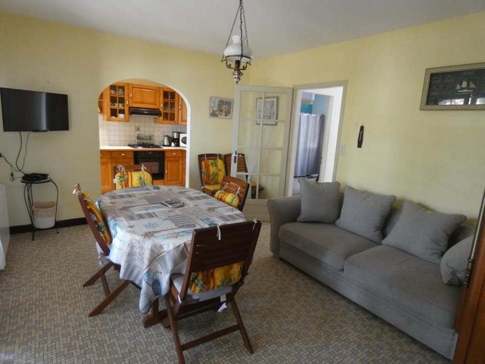 Maison de Vacances à 100m de la Plage, Animaux Admis - FR-1-540-218 House in Notre-Dame-de-Monts