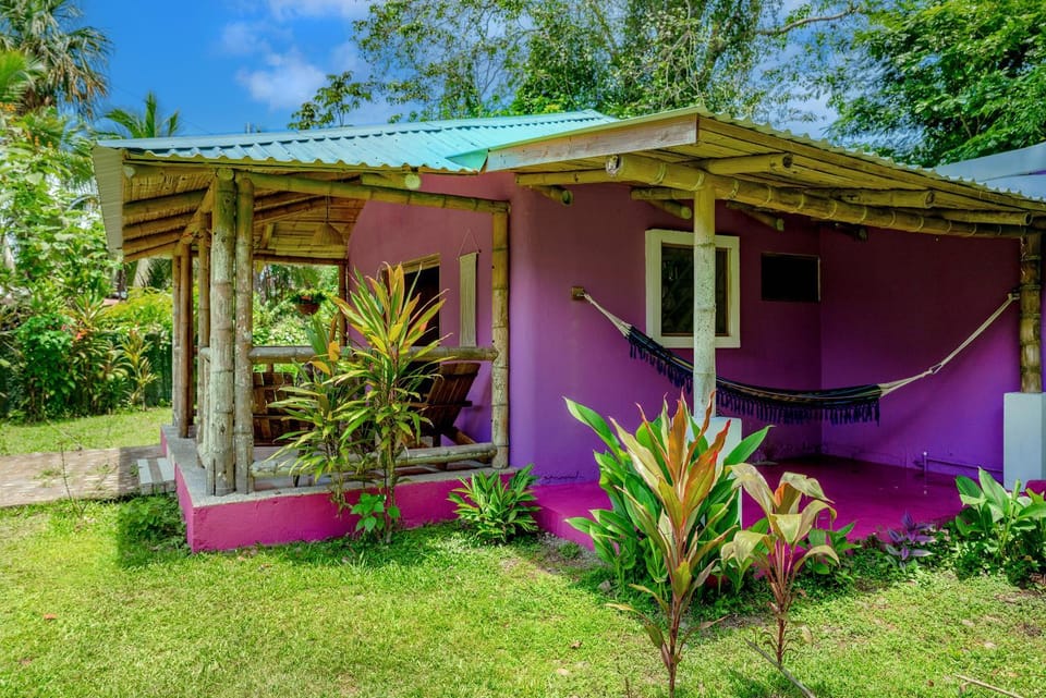 Casa Lavanda in tropical jungle garden House in Panama