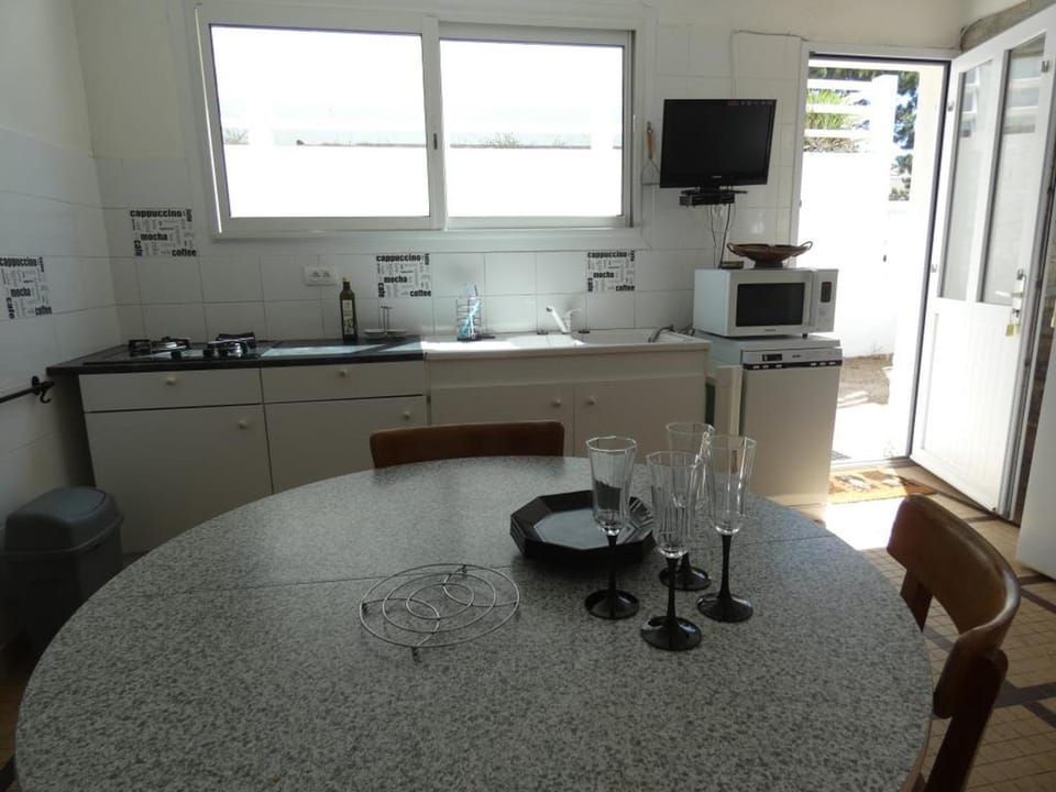 Notre-Dame-de-Monts - Appartement 33m² proche plage pour 4 personnes - FR-1-540-239 House in Notre-Dame-de-Monts