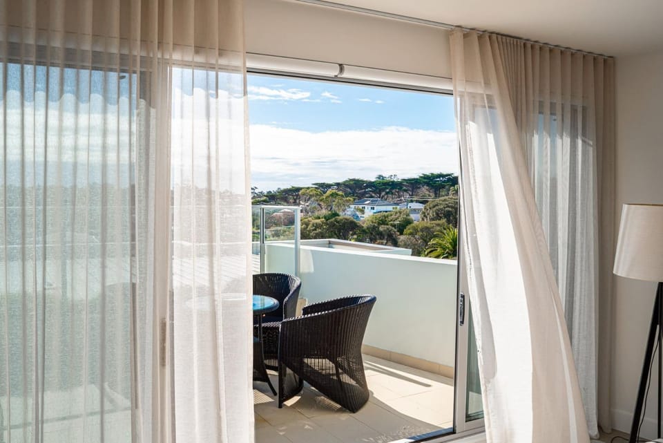 Salt 18 Luxury Sorrento Penthouse Apartment in Melbourne Road