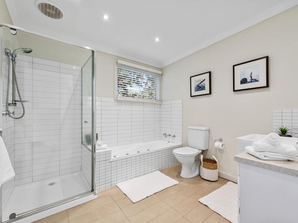 Bathroom, Bath