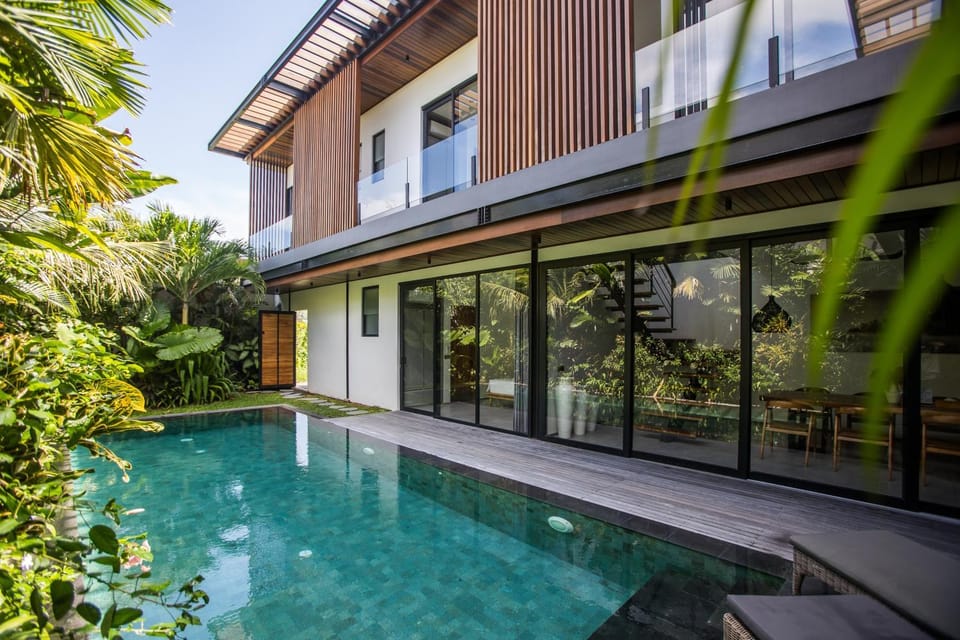 New 5BR Villa Canggu 200m to beach Villa in Mengwi