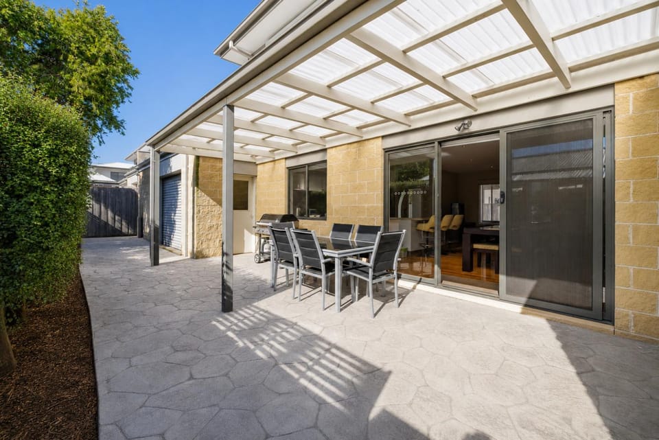 Patio, BBQ facilities, Dining area