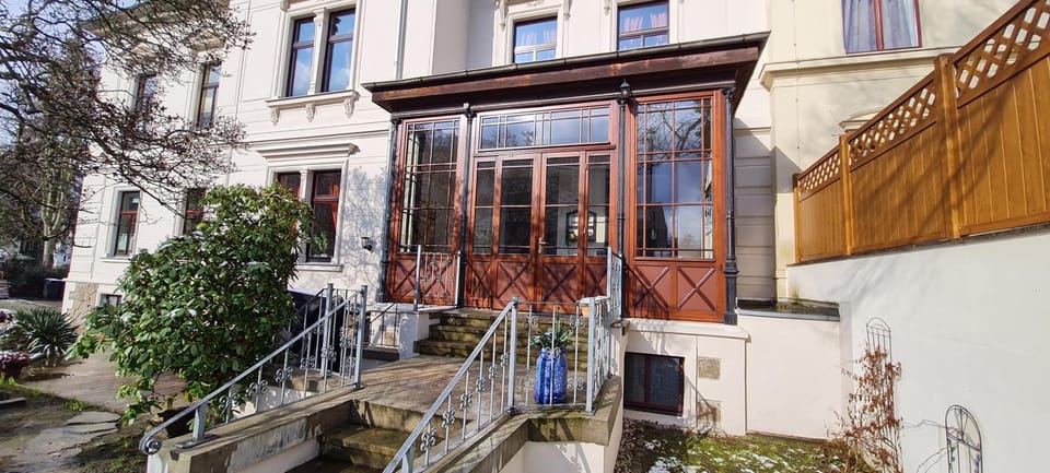 Property building, Balcony/Terrace