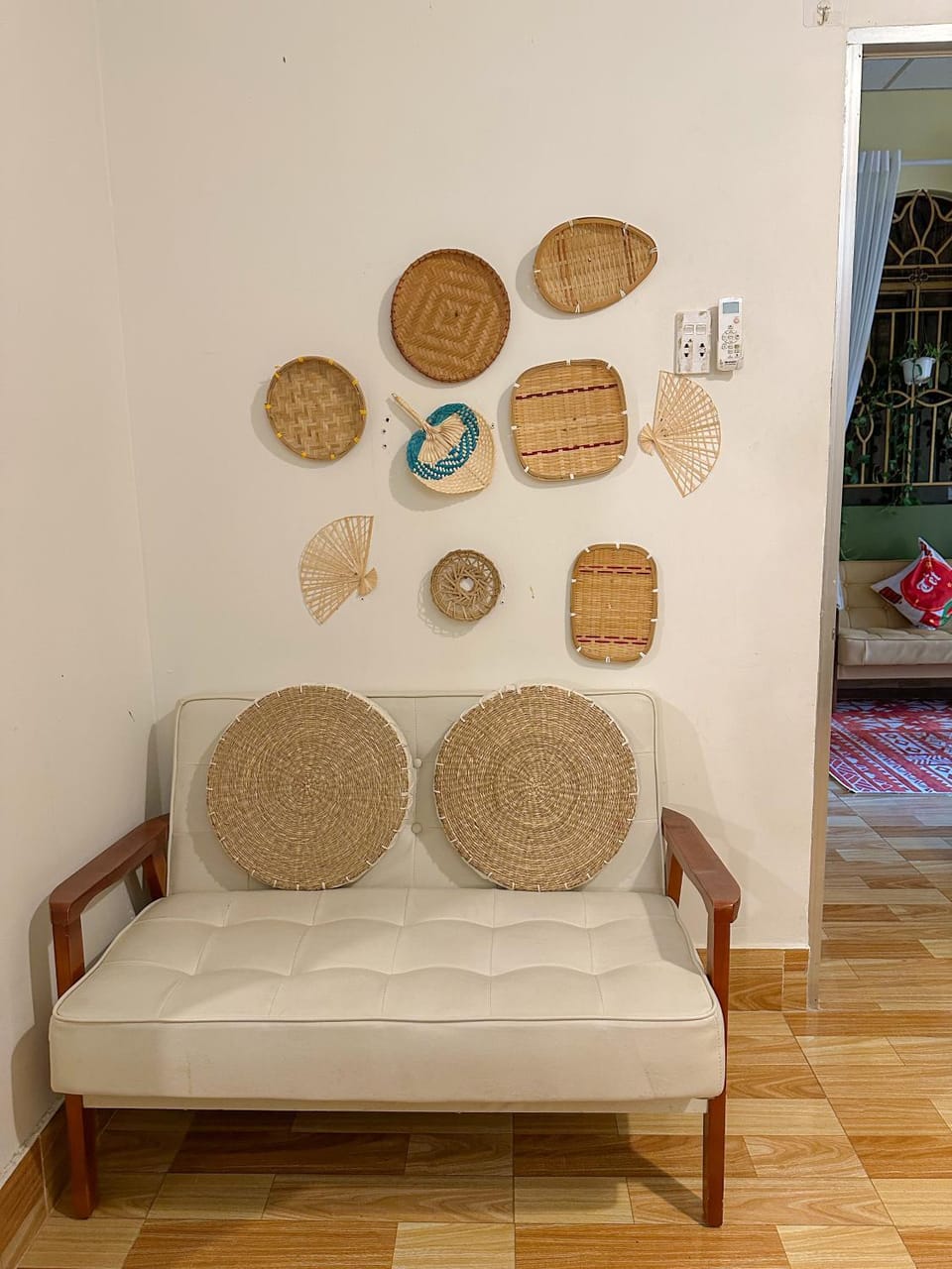 Entire First Floor - Nguyên Tầng Trệt- Nhà Mơ Homestay Bến Tre House in Cambodia