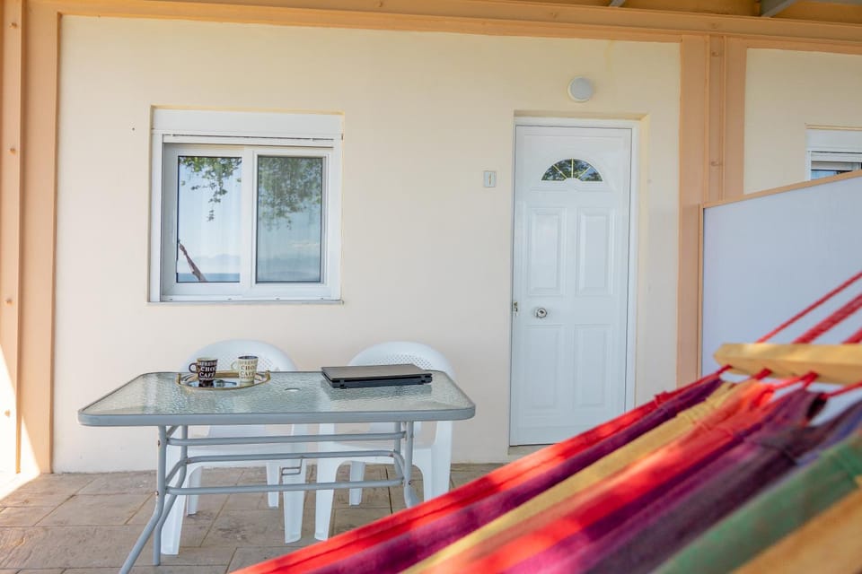 Property building, Facade/entrance, Day, Summer, View (from property/room), Balcony/Terrace, Beach