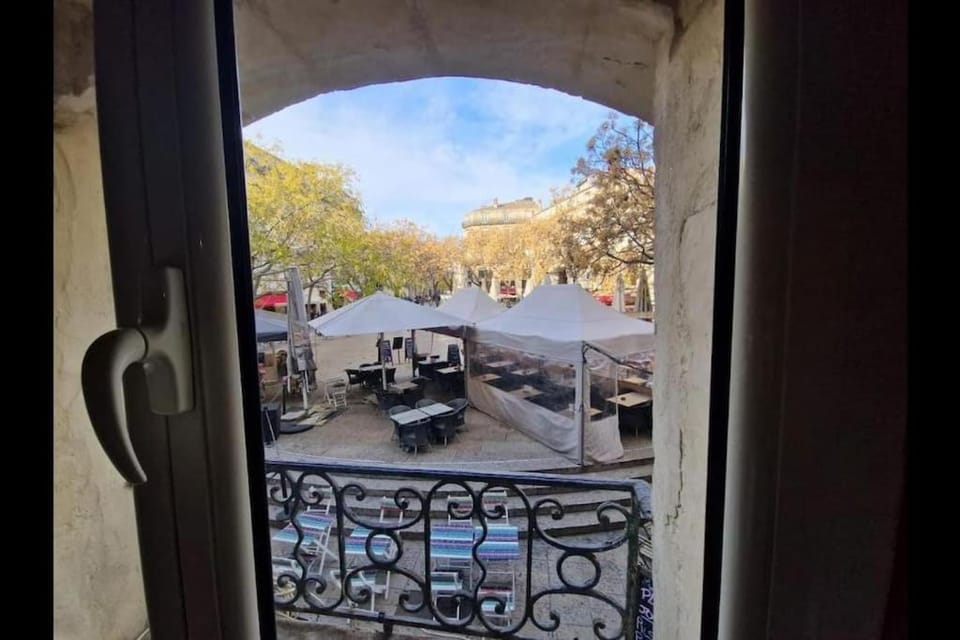 Superbe Appartement Rénové - Centre Historique Apartment in Montpellier