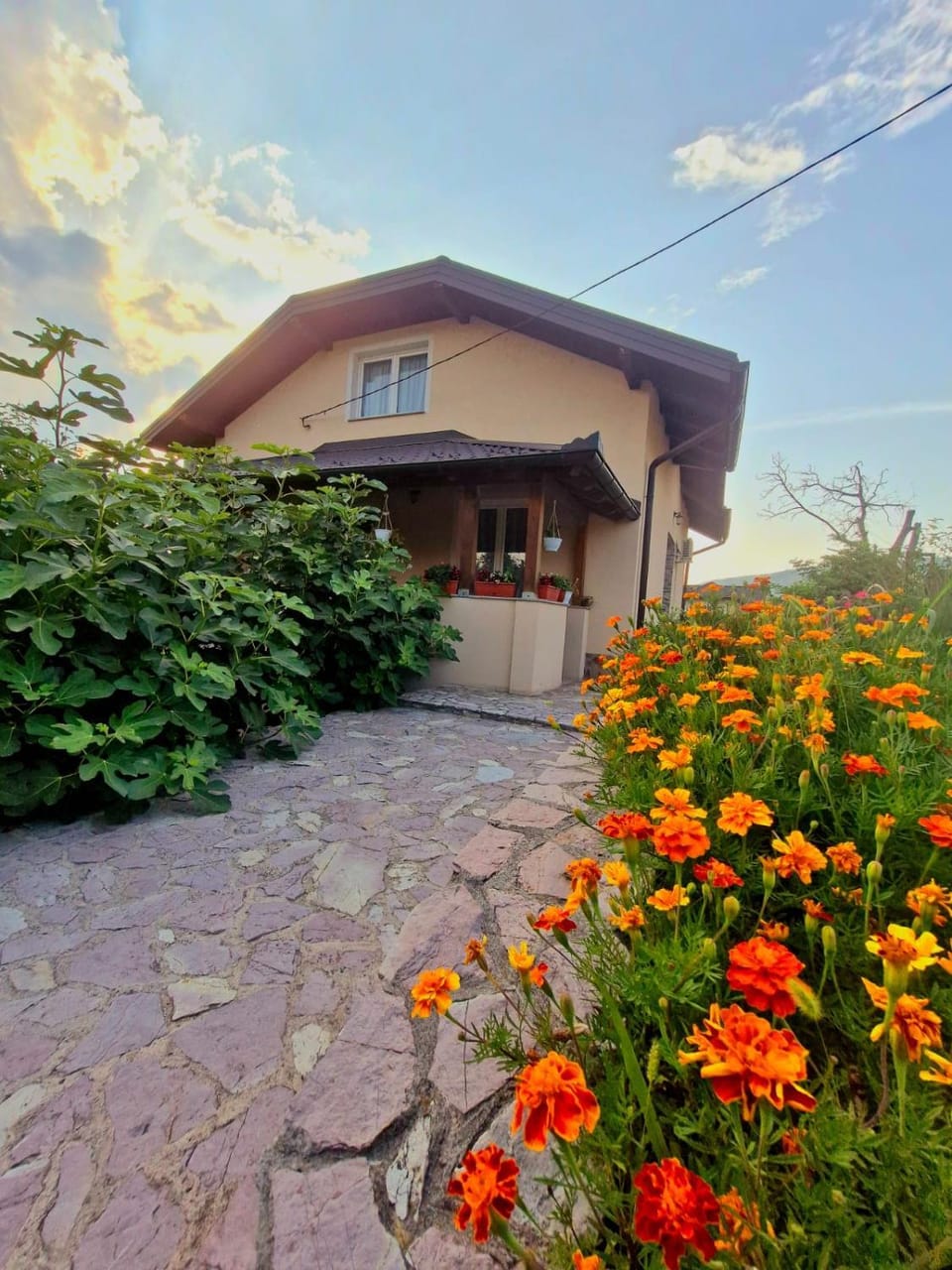 Unique Una Apartment in Lika-Senj County
