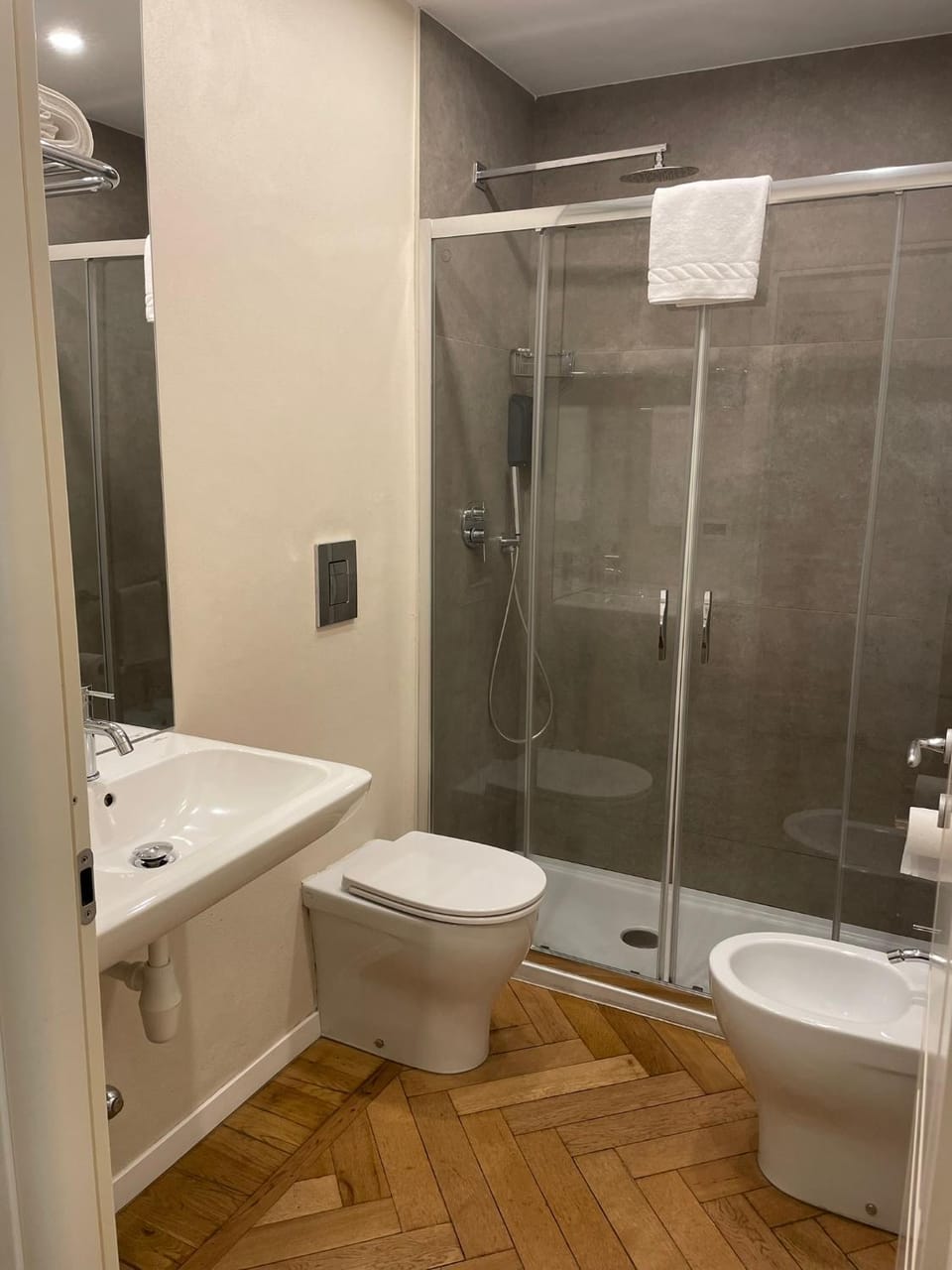 Shower, Toilet, Bathroom