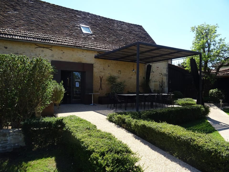Gîte Un ange passe en Périgord House in Occitanie