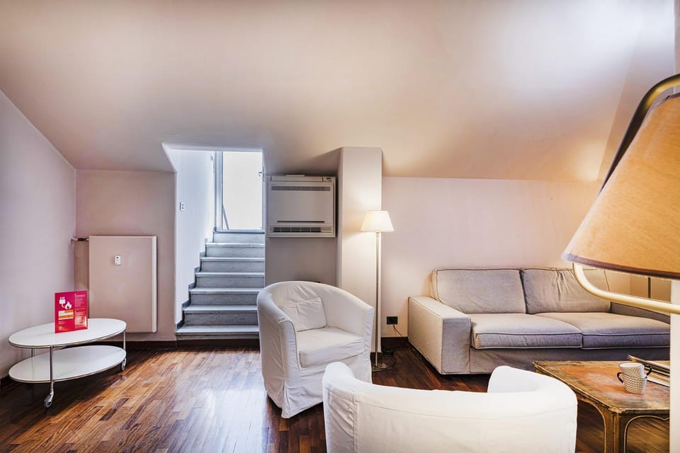 Communal lounge/ TV room, Living room