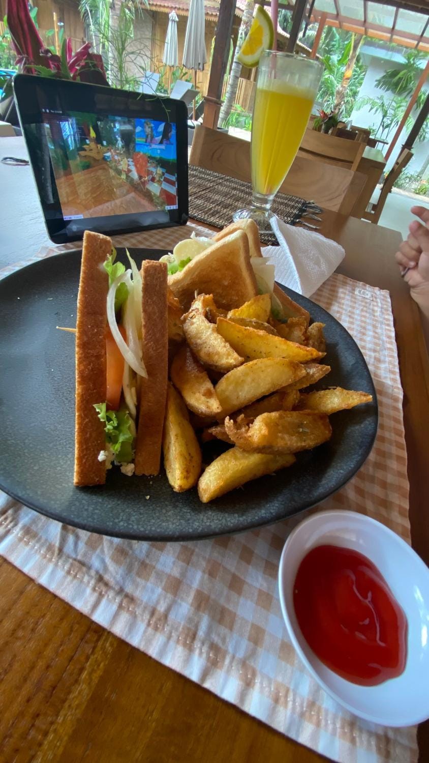 Food and drinks, Food, Lunch