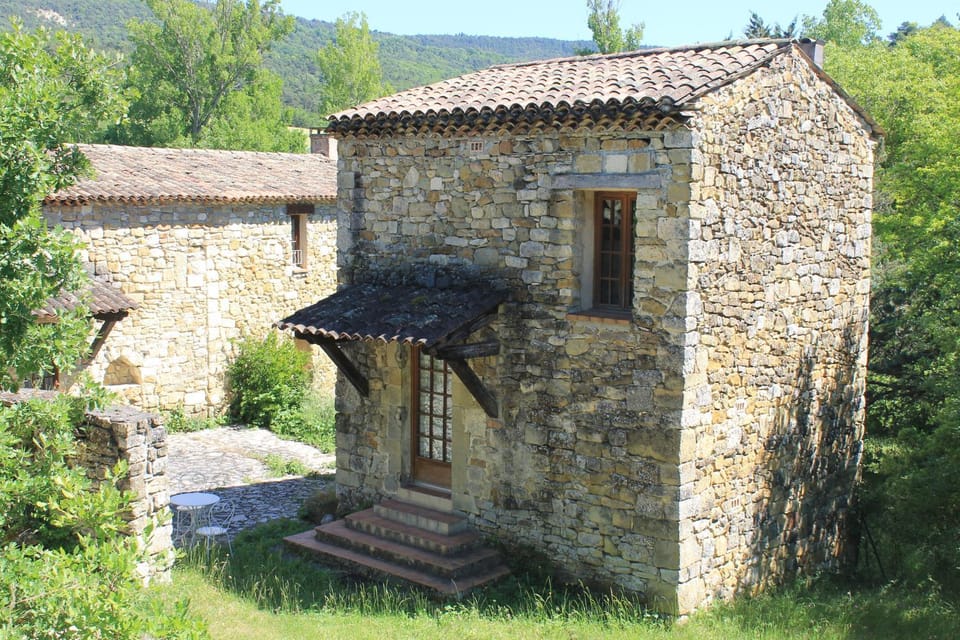 Property building, Natural landscape