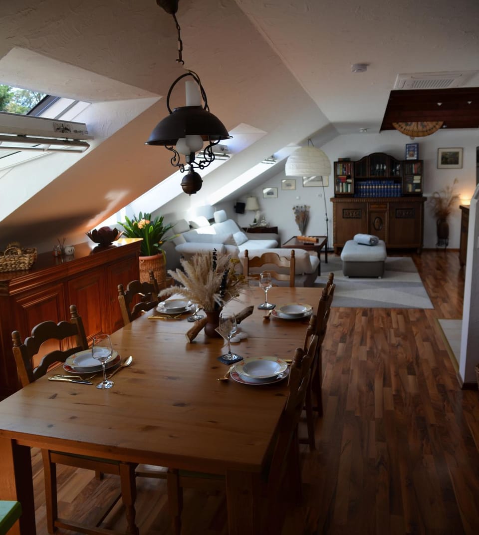 Dining area, Food, Food