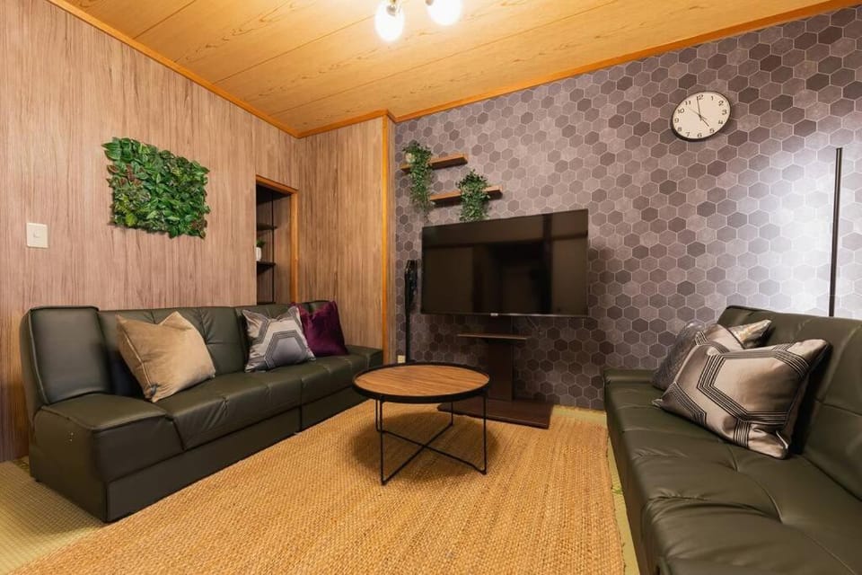 Osaka private house 3 bed rooms for max 10ppl House in Osaka