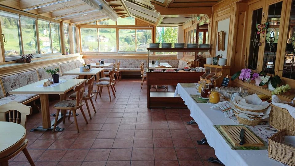 Gasthof Schönblick Rußbach Bed and Breakfast in Salzburgerland