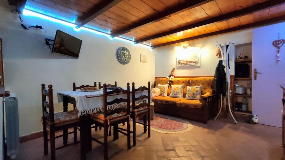 A BULLACCO With Parking Apartment in Gaeta