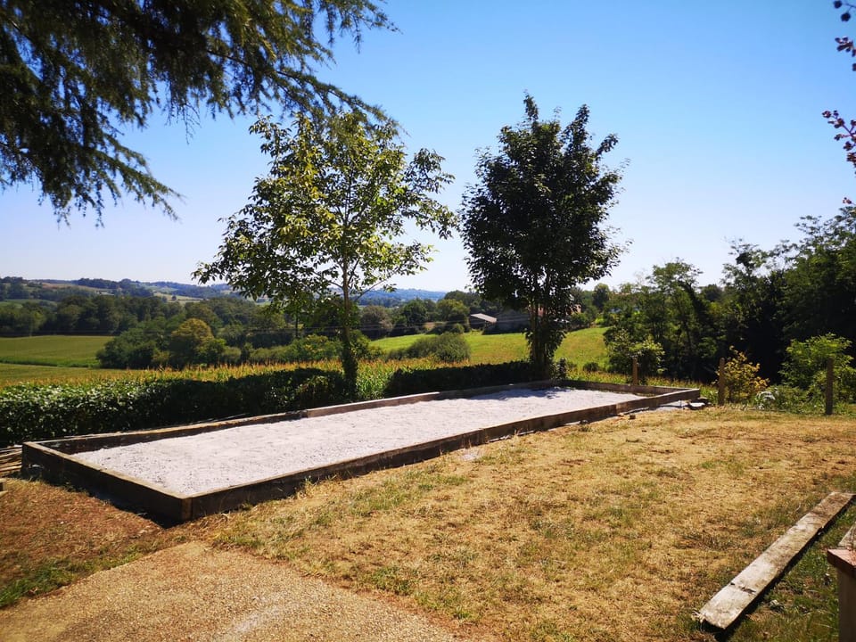 Les Trois Jolies House in Nouvelle-Aquitaine