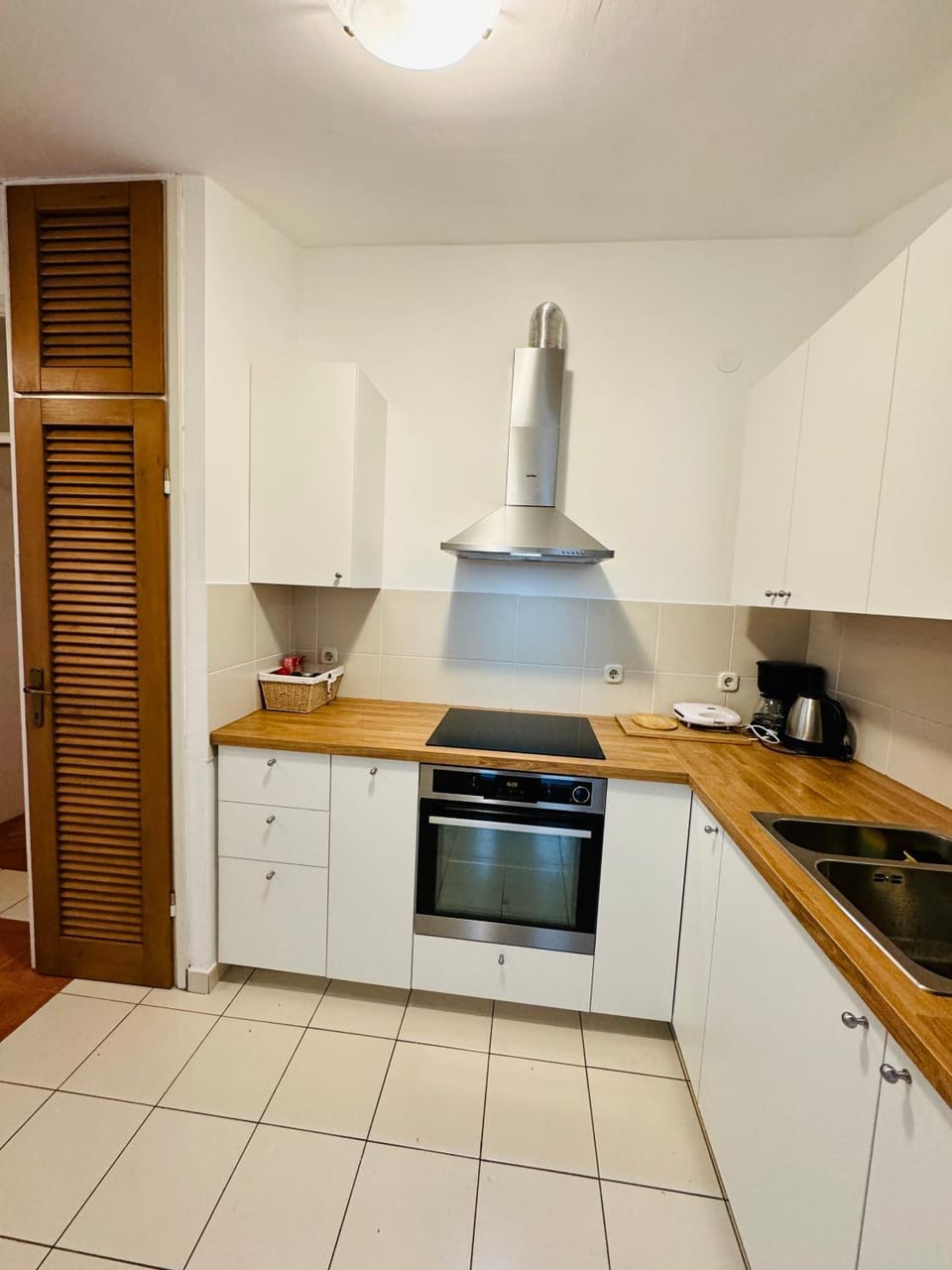 Pet-friendly two-room family apartment in magical Bale Apartment in Istria County