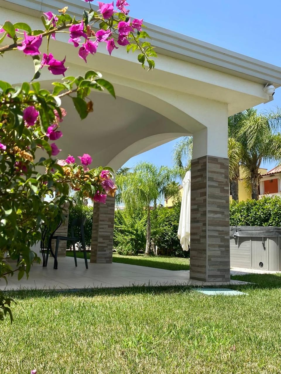 Property building, Garden, Garden view