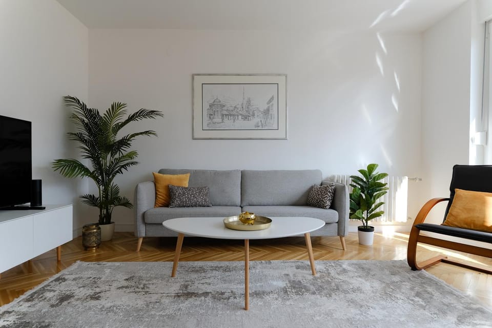 TV and multimedia, Living room, Seating area