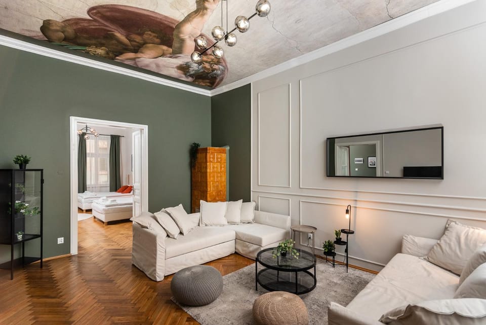 Living room, Seating area