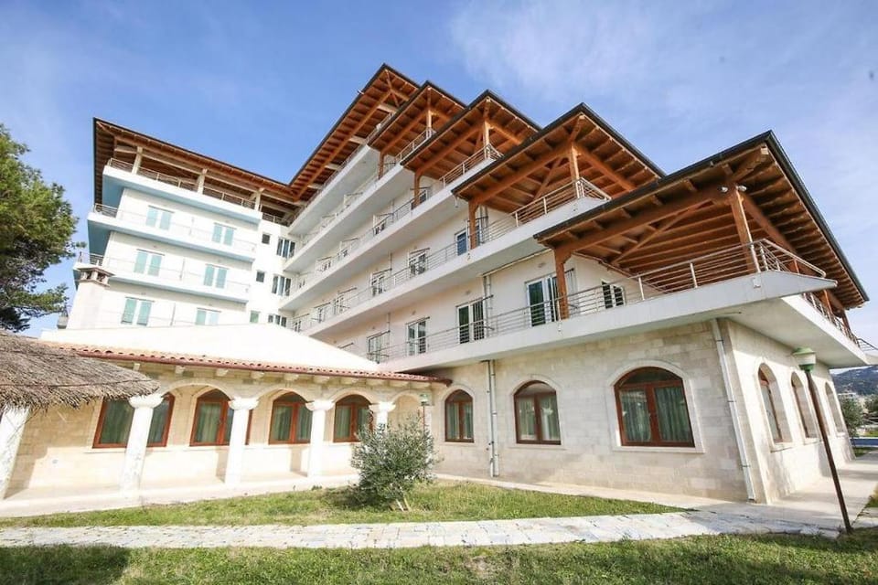 Europa Grand Vlora Hotel in Vlorë