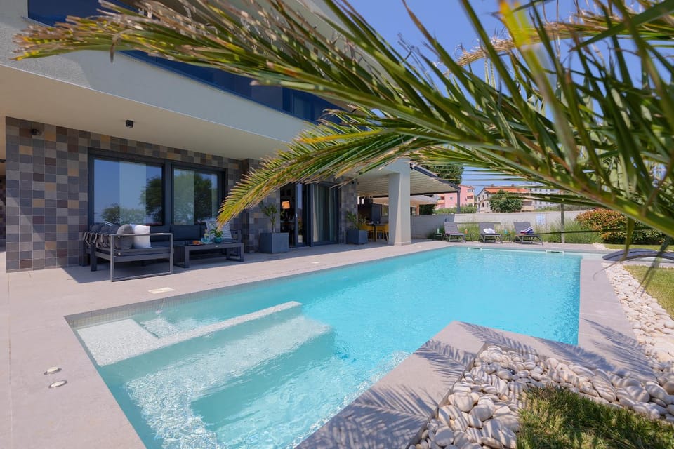 Villa SCALA Pomer-Medulin SEA VIEW Villa in Banjole