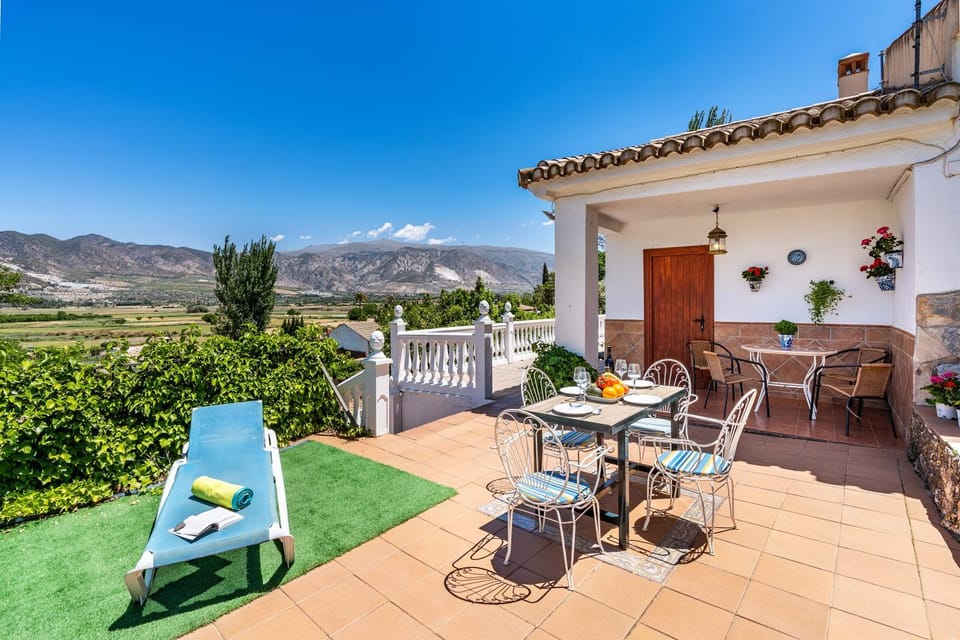 Property building, Balcony/Terrace, Living room