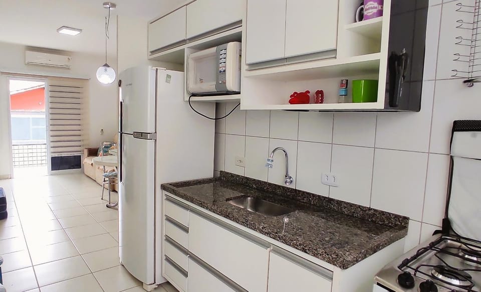 Kitchen or kitchenette, minibar, pet friendly, stove
