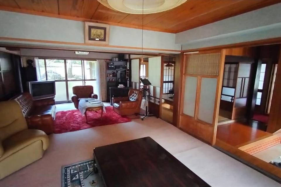 里山アウトドアフィールド・古民家コテージとろせ House in Tokyo Prefecture