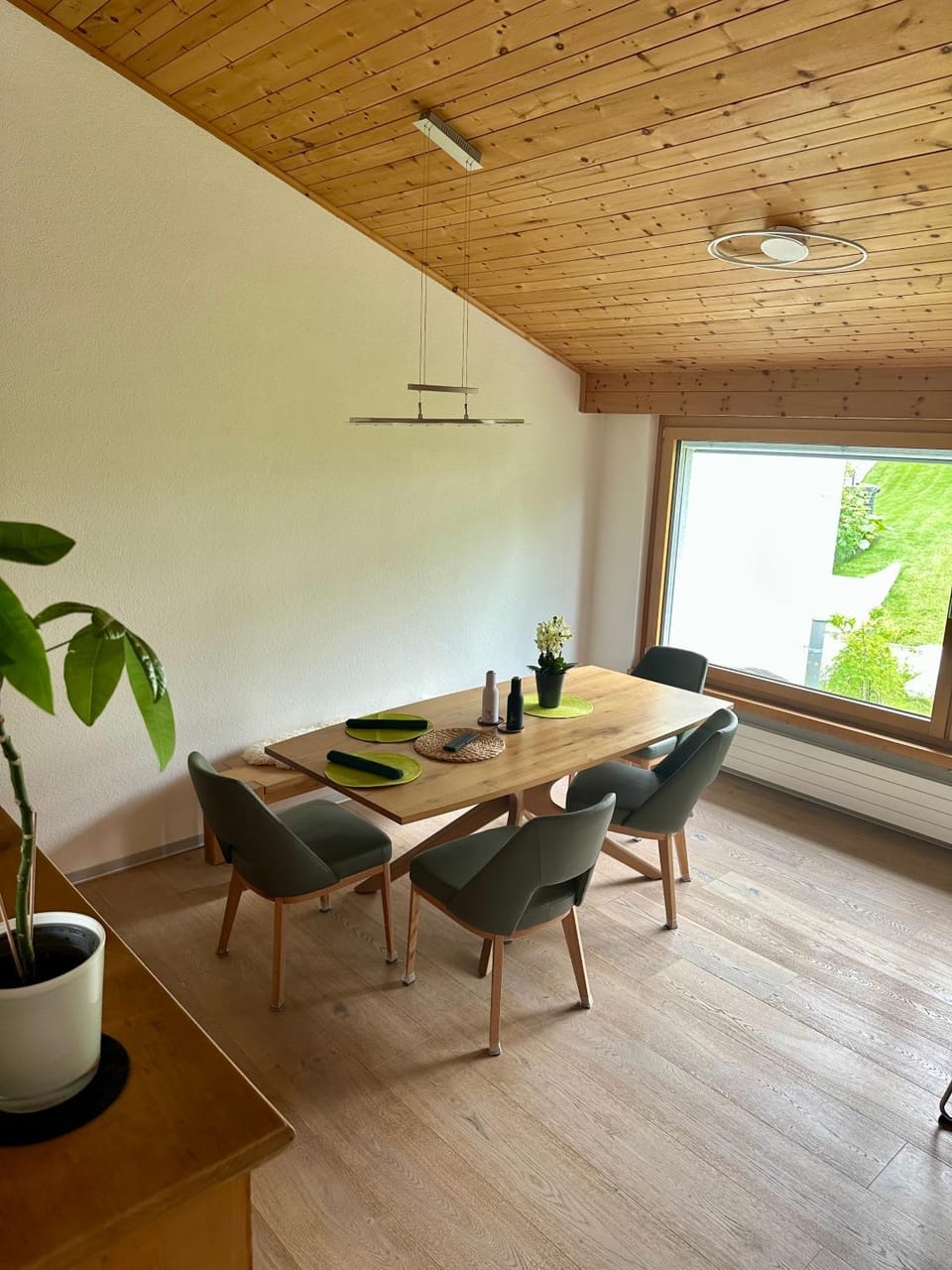 Chasa Stefania, modernes Engadiner Haus mit Wellness und Sauna House in Canton of Grisons