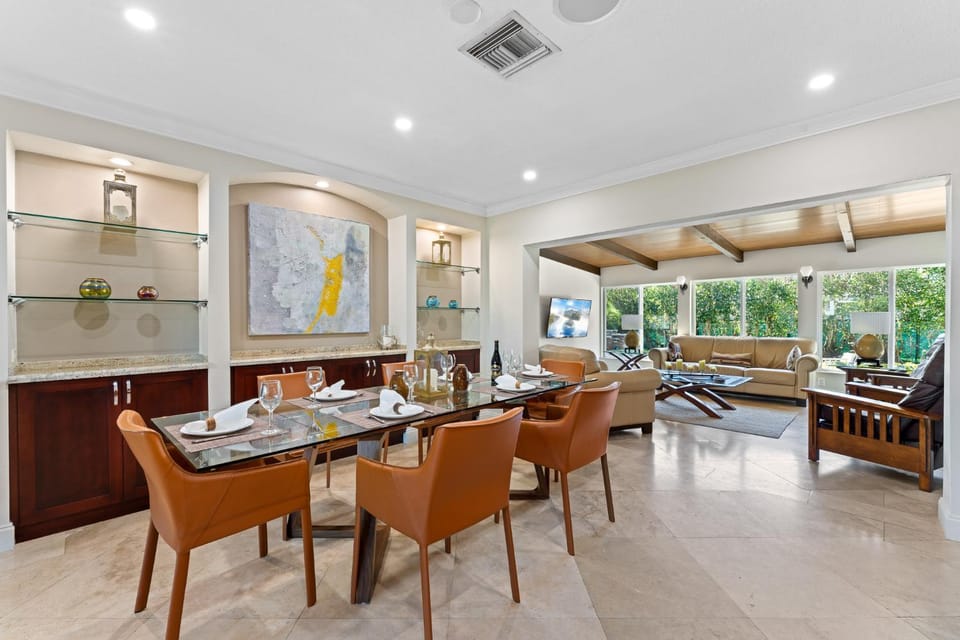 Gorgeous 3BR2BA in LBTS- Walk to the Beach House in Lauderdale-by-the-Sea