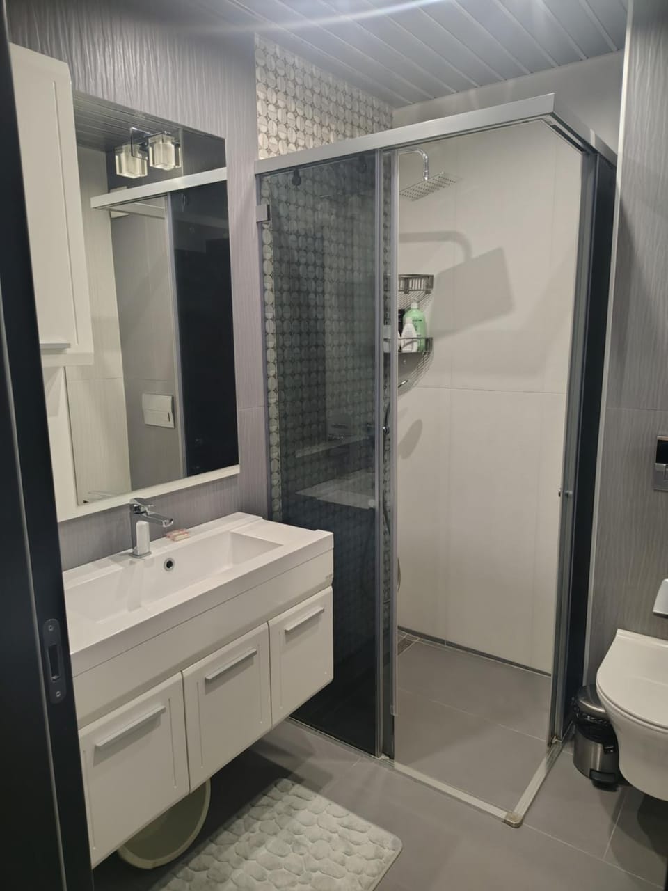 Shower, Toilet, Bathroom