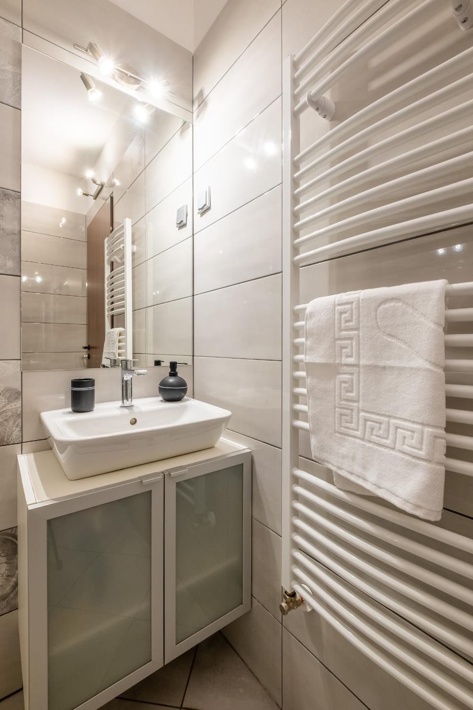 Shower, Bathroom, towels