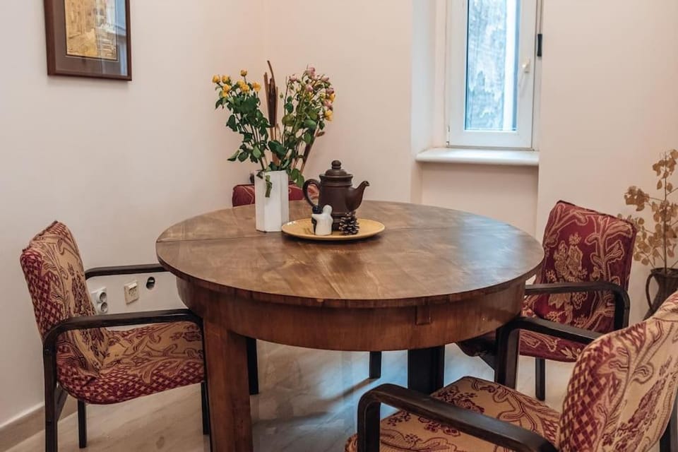 Rustic Central Belgrade Stay Apartment in Belgrade