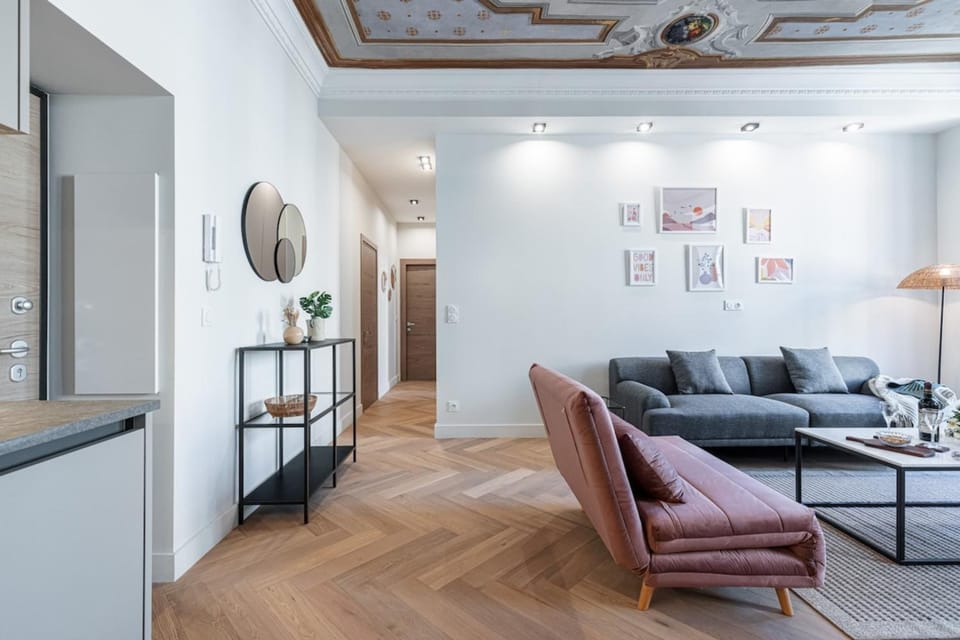 MY CASA - PHILIBERT - Traditional Apart with Historical Fresc Apartment in Nice