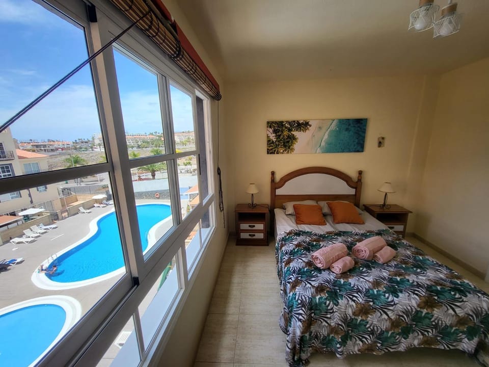 View (from property/room), Photo of the whole room, Bedroom, Pool view