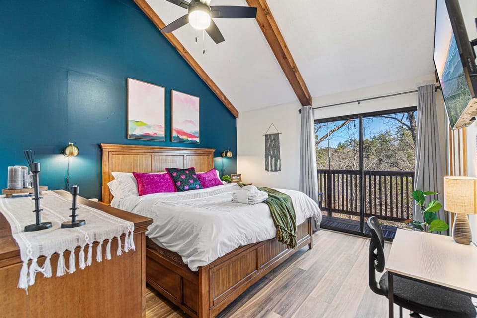 Bed, Bedroom